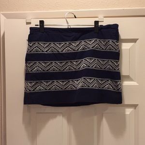 Embroidered skirt
